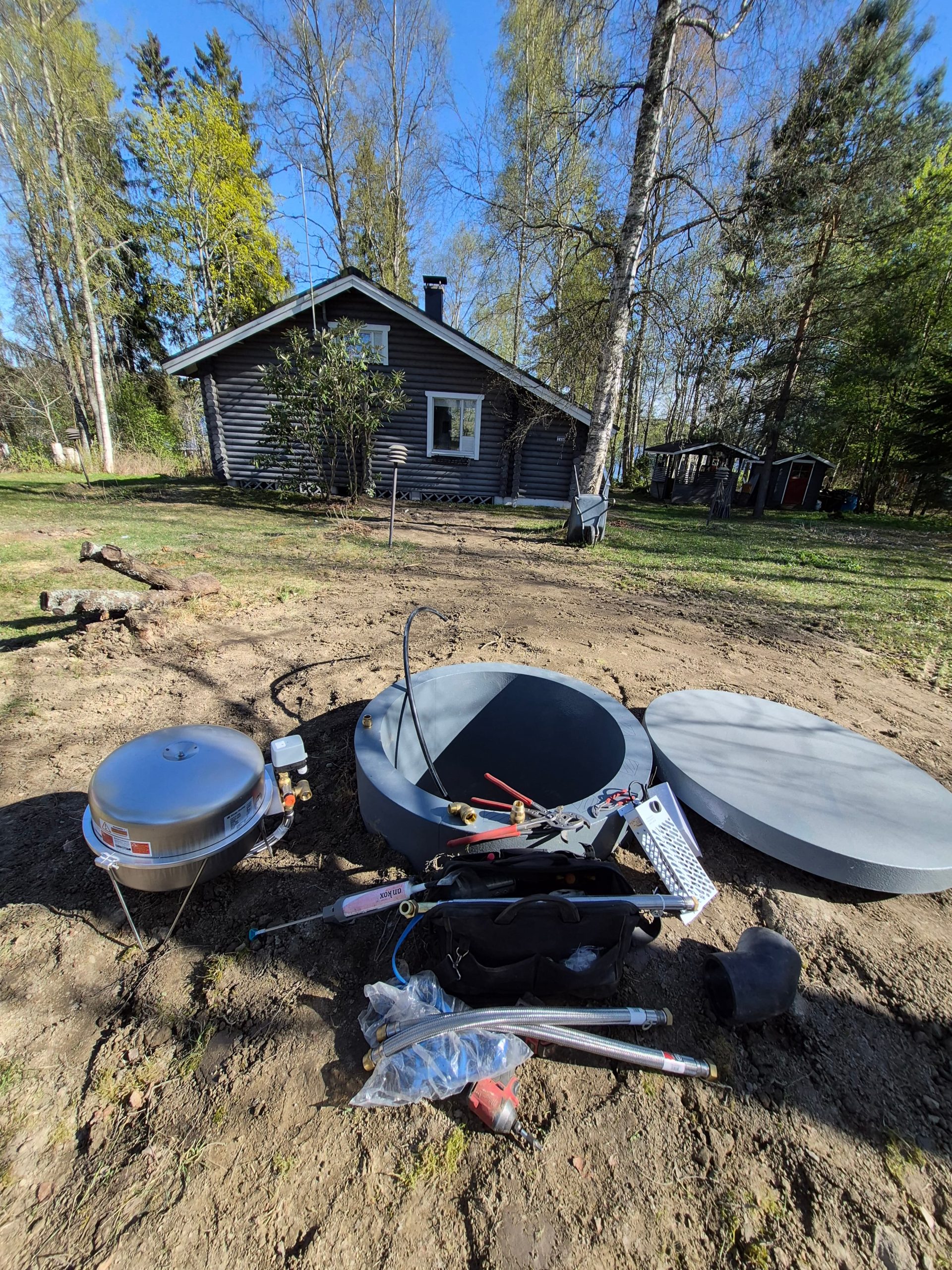 Kangasala mökkiporakaivon poraus